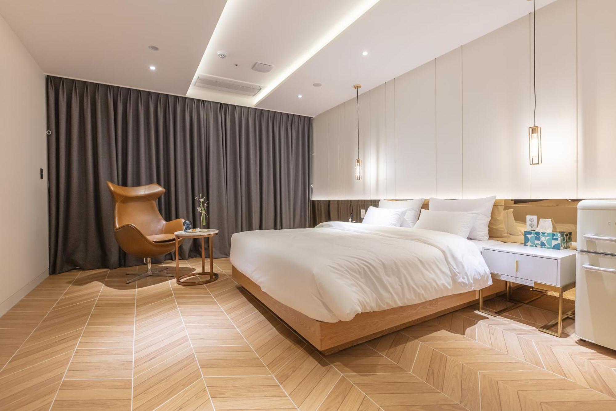 Nomad Hotel 金海市 外观 照片